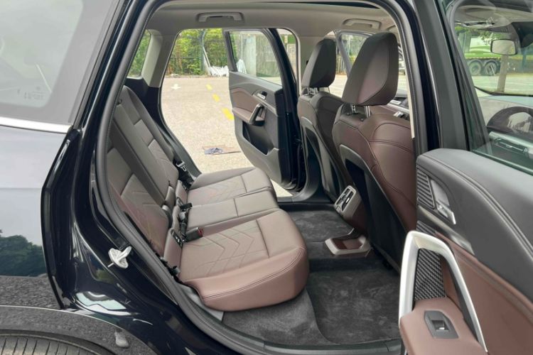 Used BMW iX1 2023 eDrive25L M Sport Package Interior 9