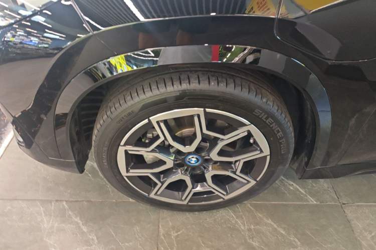 Used BMW iX1 2023 xDrive30L M Sport Package Left Front Wheel Hub