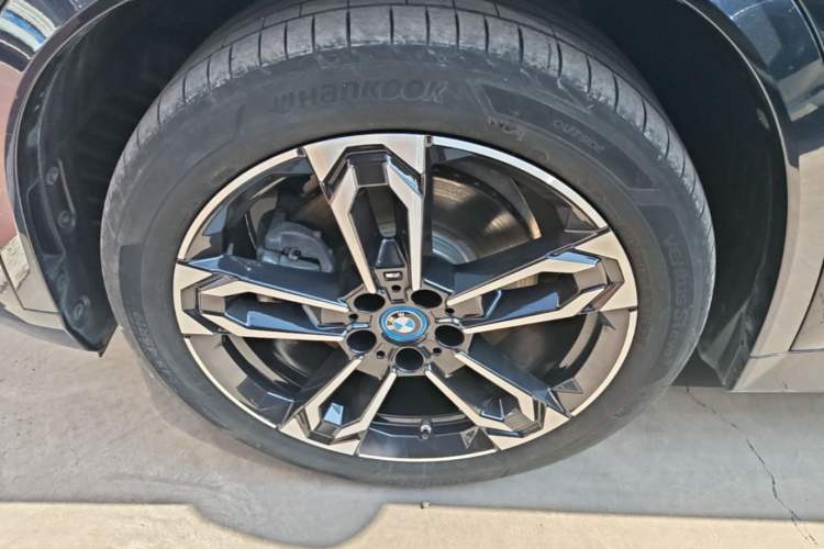 Used BMW iX1 2023 eDrive25L M Sport Package Left Front Wheel Hub