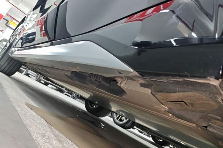 Used BMW iX1 2023 eDrive25L M Sport Package Left Side Sill