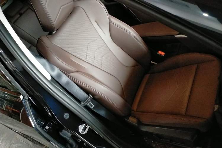 Used BMW iX1 2023 xDrive30L X Design Package Right Front Seat