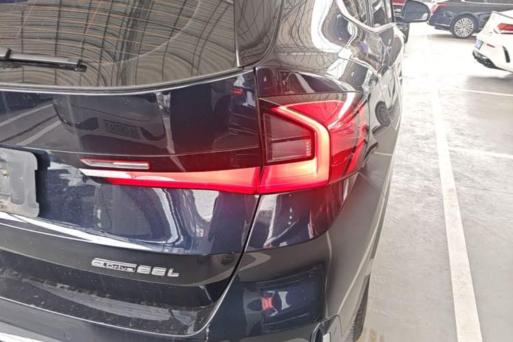 Used BMW iX1 2023 eDrive25L X Design Package Right Rear Taillight