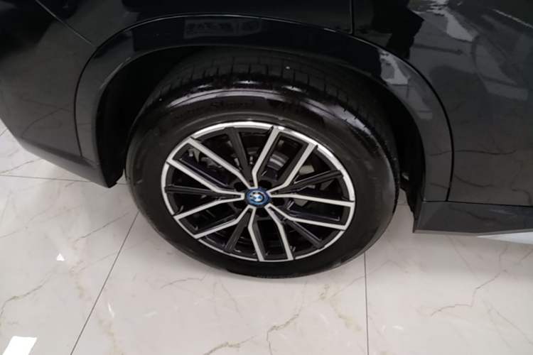 Used BMW iX1 2023 eDrive25L M Sport Package Right Rear Wheel Hub