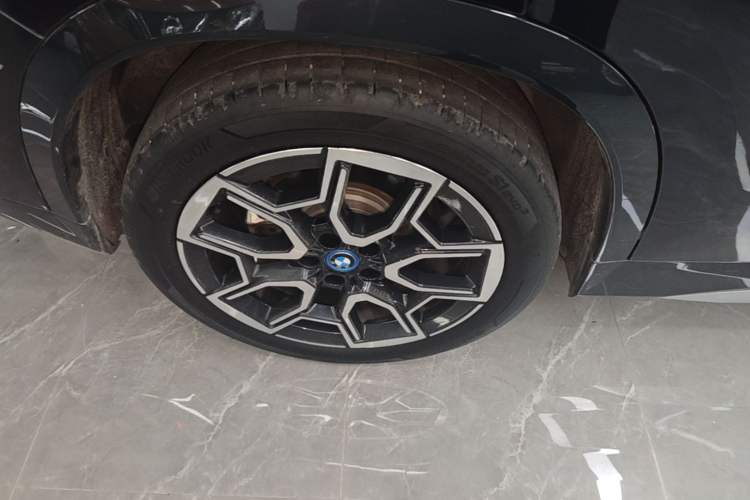 Used BMW iX1 2023 xDrive30L X Design Package Right Rear Wheel Hub