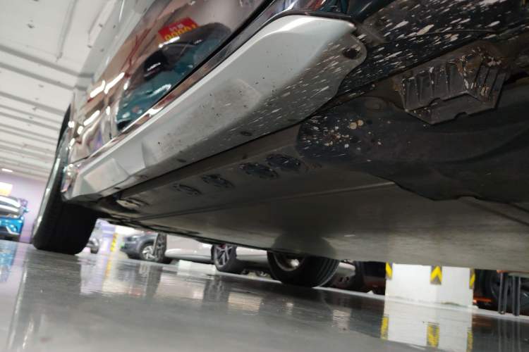 Used BMW iX1 2023 eDrive25L X Design Package Right Side Sill