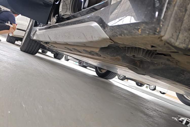 Used BMW iX1 2023 eDrive25L X Design Package Right Side Sill