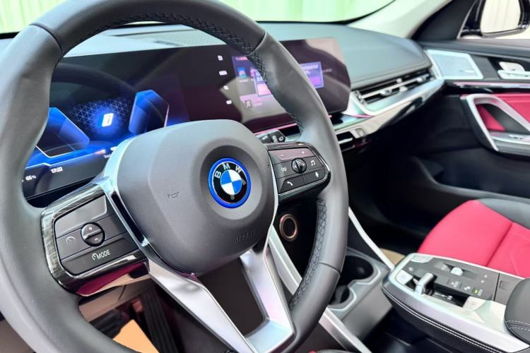 Used BMW iX1 2023 eDrive25L X Design Package Steering Wheel
