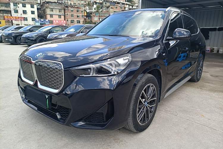 BMW iX1 2023 eDrive25L M Sport Package