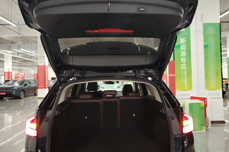 Used BMW iX1 2023 eDrive25L X Design Package Trunk