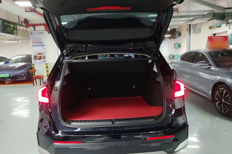 Used BMW iX1 2023 eDrive25L X Design Package Trunk