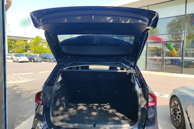 Used BMW iX1 2023 eDrive25L X Design Package Trunk