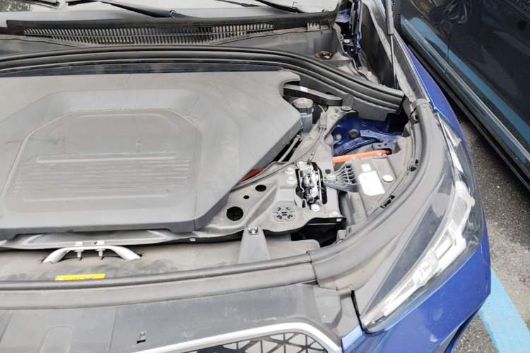 Used BMW iX1 2023 xDrive30L M Sport Package Engine Bay Left