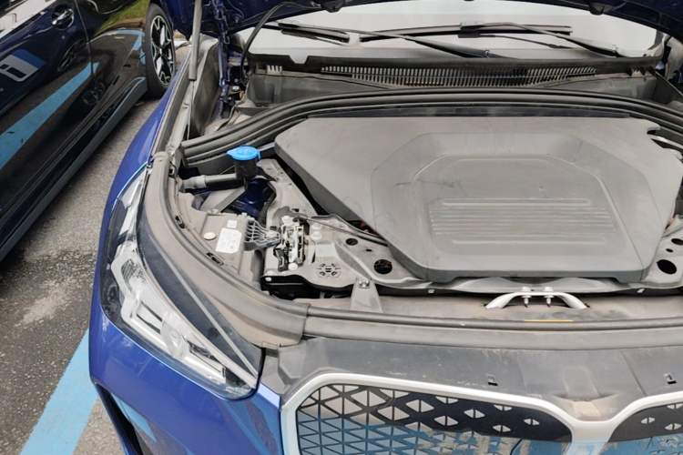 Used BMW iX1 2023 xDrive30L M Sport Package Engine Bay Right