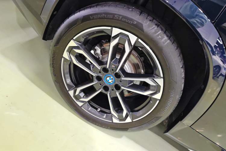 Used BMW iX1 2023 xDrive30L M Sport Package Exterior 8