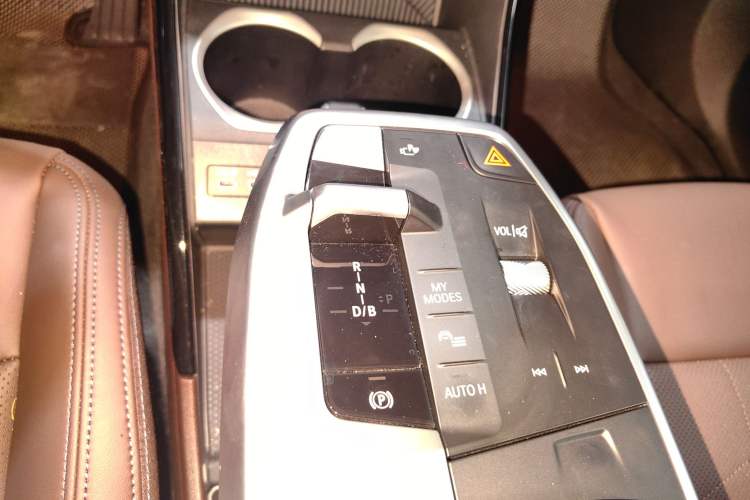 Used BMW iX1 2023 eDrive25L M Sport Package Gear Lever