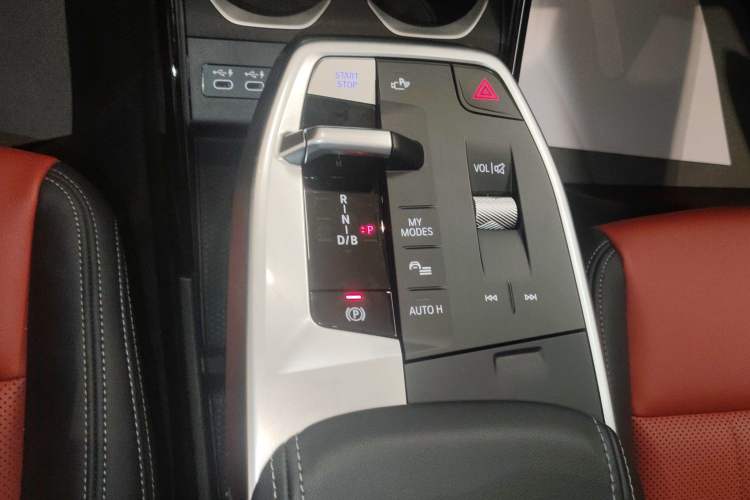 Used BMW iX1 2023 xDrive30L X Design Package Gear Lever
