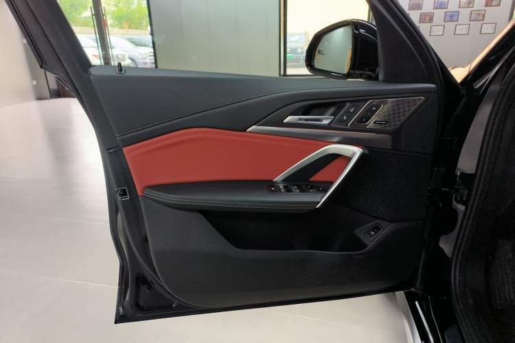 Used BMW iX1 2023 xDrive30L M Sport Package Interior 7