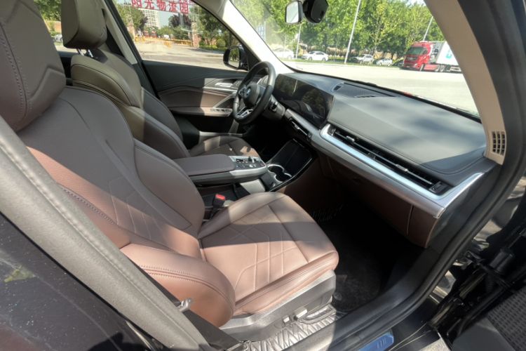 Used BMW iX1 2023 eDrive25L M Sport Package Interior 8