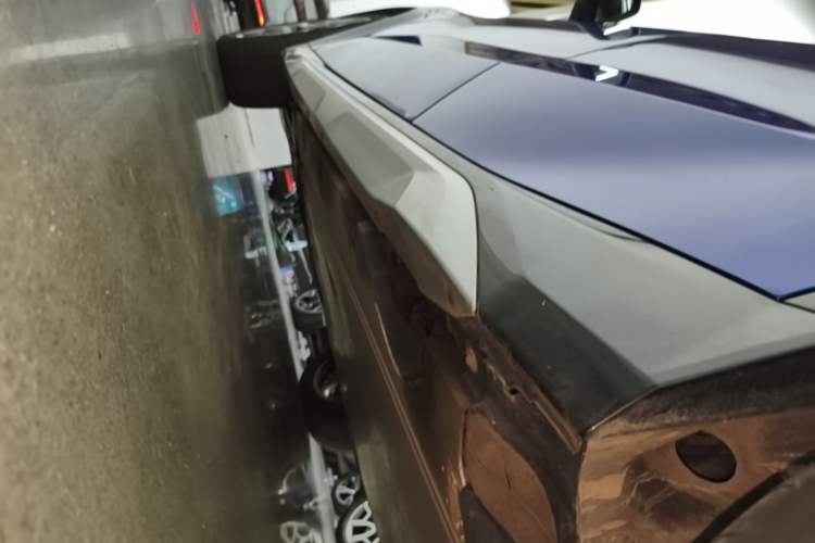 Used BMW iX1 2023 xDrive30L X Design Package Left Side Sill