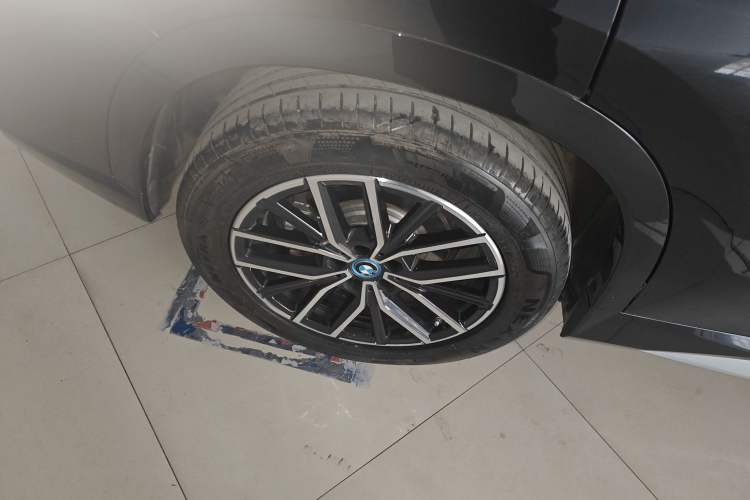 Used BMW iX1 2023 eDrive25L M Sport Package Right Rear Wheel Hub