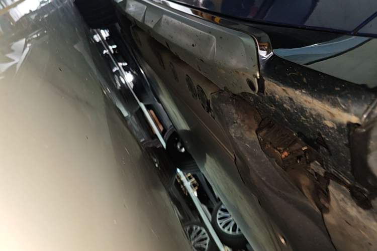 Used BMW iX1 2023 eDrive25L X Design Package Right Side Sill