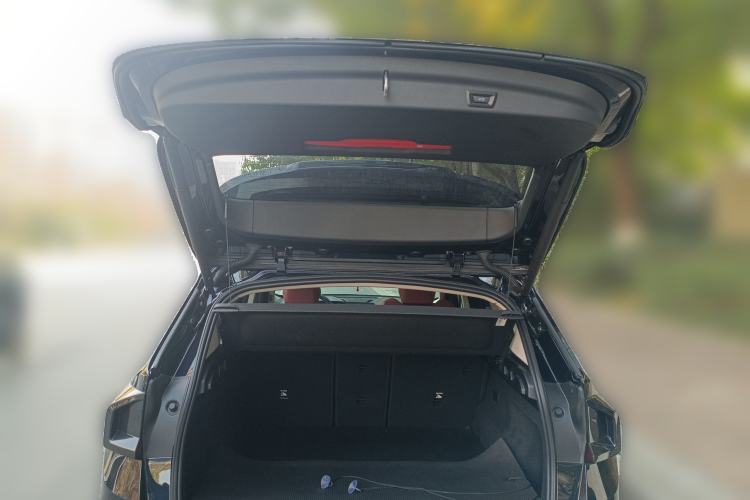 Used BMW iX1 2023 eDrive25L X Design Package Trunk