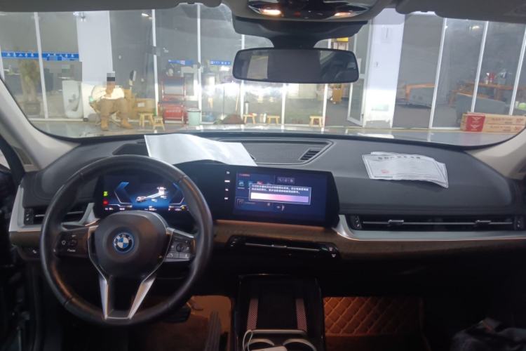Used BMW iX1 2023 xDrive30L X Design Package Center Console
