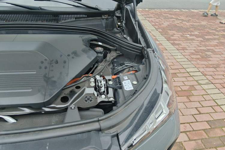Used BMW iX1 2023 xDrive30L M Sport Package Engine Bay Left