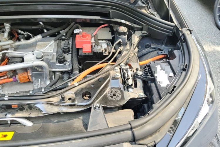 Used BMW iX1 2023 xDrive30L M Sport Package Engine Bay Left