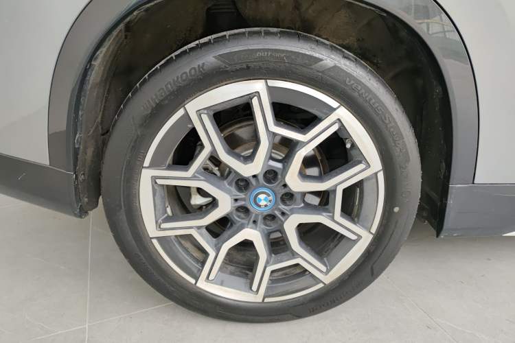 Used BMW iX1 2023 xDrive30L X Design Package Exterior 8