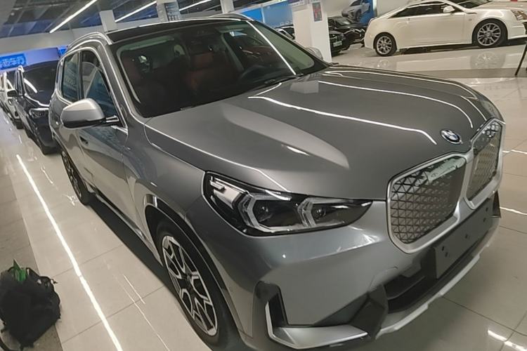Used BMW iX1 2023 xDrive30L X Design Package Front Right 45 Deg
