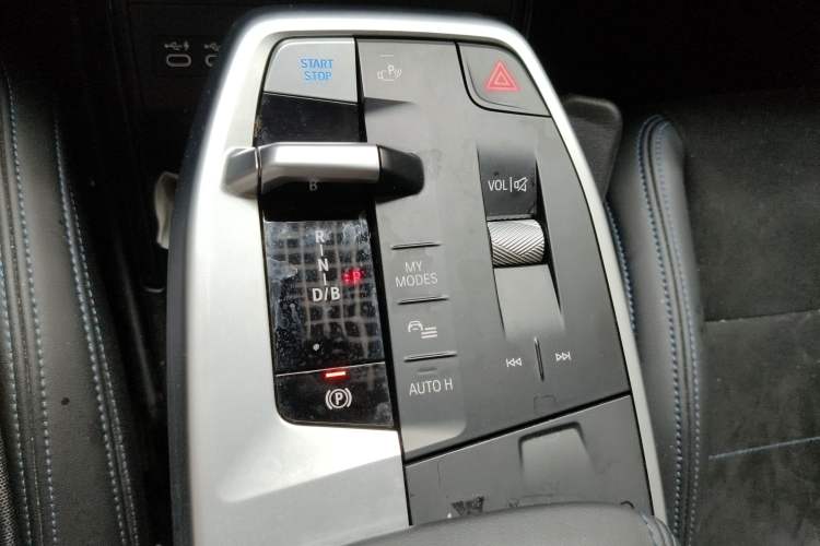 Used BMW iX1 2023 xDrive30L M Sport Package Gear Lever