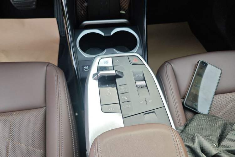 Used BMW iX1 2023 xDrive30L M Sport Package Gear Lever