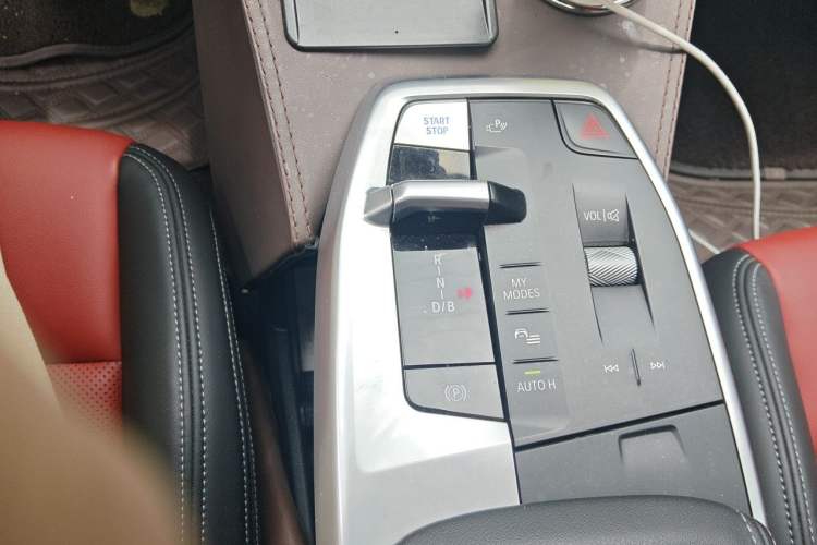 Used BMW iX1 2023 xDrive30L M Sport Package Gear Lever