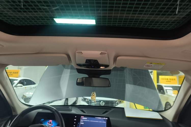 Used BMW iX1 2023 xDrive30L X Design Package Headliner