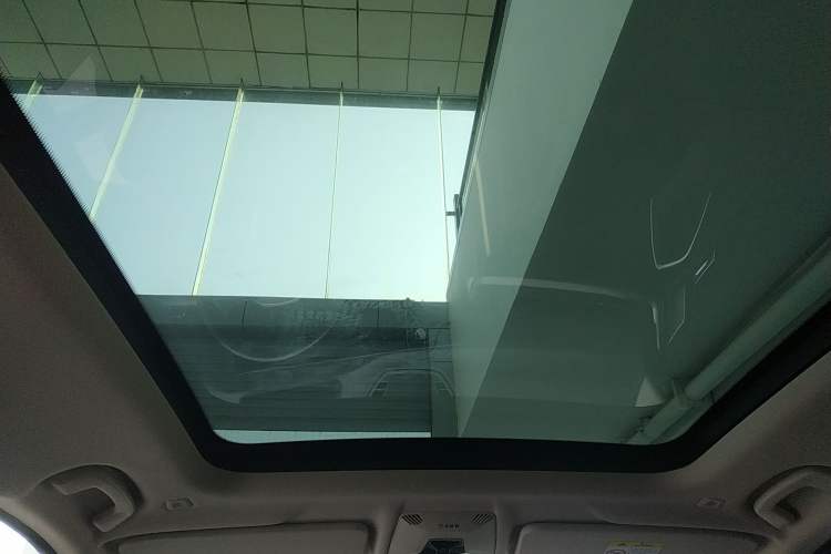 Used BMW iX1 2023 xDrive30L X Design Package Headliner