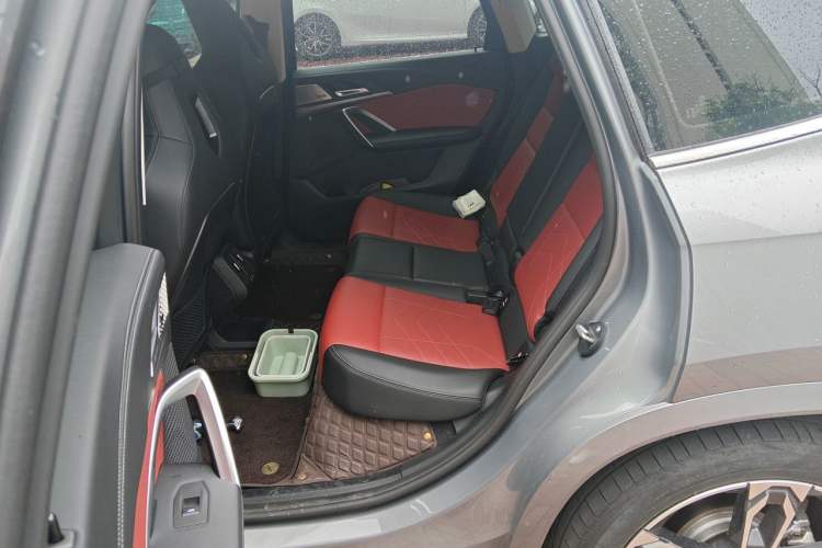 Used BMW iX1 2023 xDrive30L M Sport Package Interior 4
