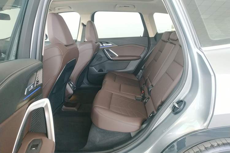 Used BMW iX1 2023 xDrive30L X Design Package Interior 4