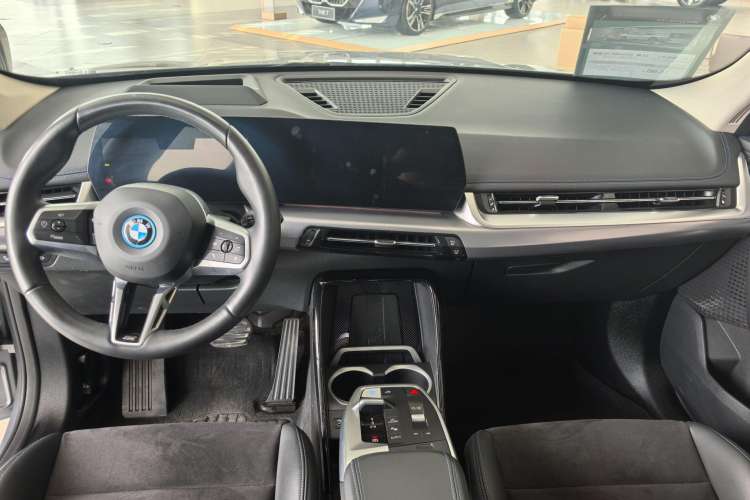 Used BMW iX1 2023 xDrive30L M Sport Package Interior 5