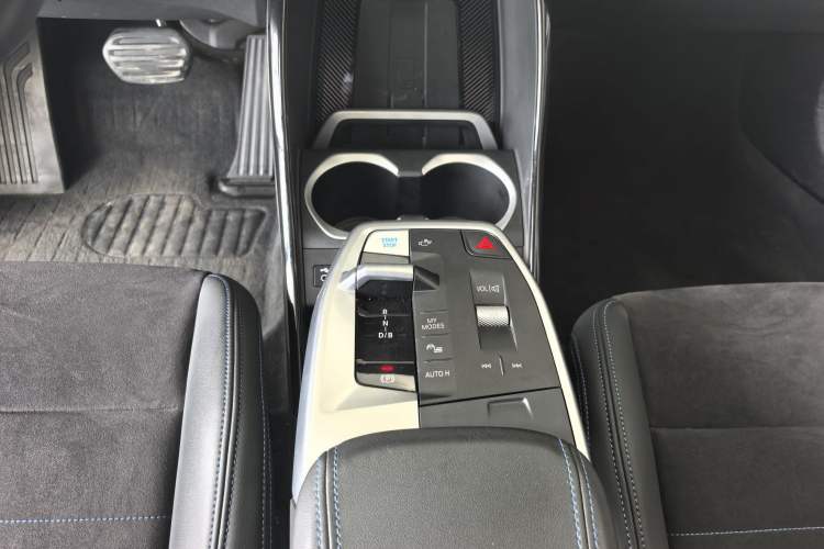 Used BMW iX1 2023 xDrive30L M Sport Package Interior 7
