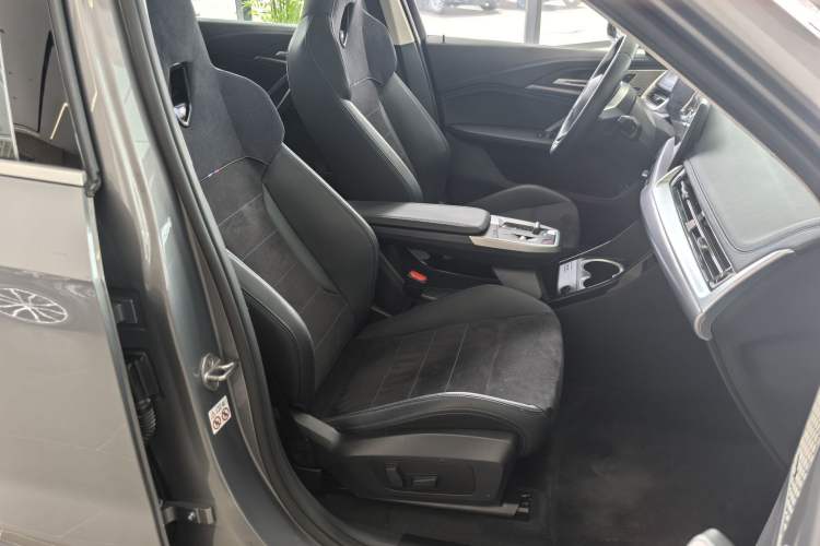 Used BMW iX1 2023 xDrive30L M Sport Package Interior 9