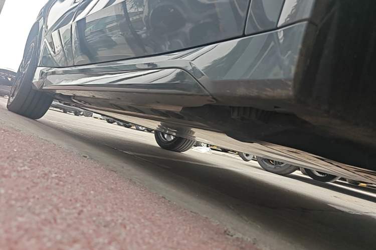 Used BMW iX1 2023 xDrive30L M Sport Package Right Side Sill