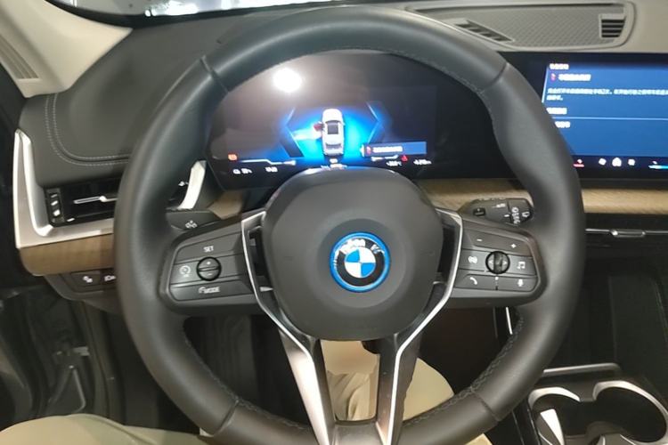 Used BMW iX1 2023 xDrive30L X Design Package Steering Wheel