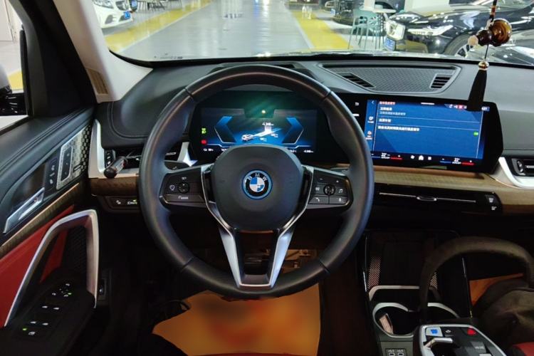 Used BMW iX1 2023 xDrive30L X Design Package Steering Wheel