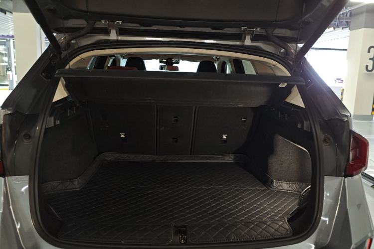 Used BMW iX1 2023 xDrive30L M Sport Package Trunk