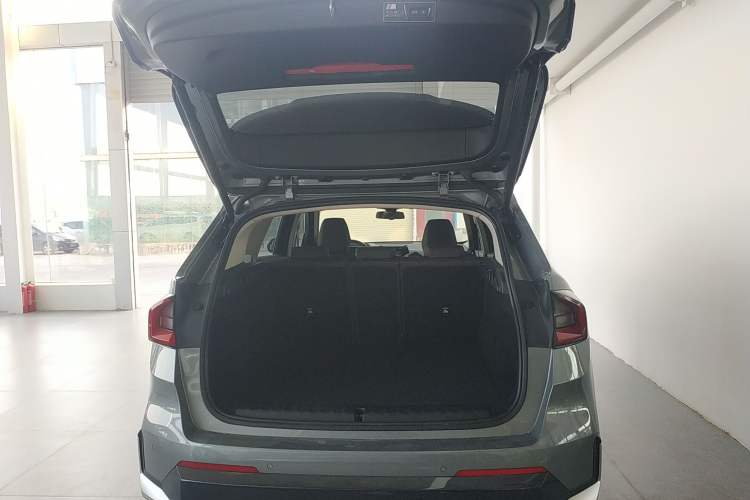 Used BMW iX1 2023 xDrive30L X Design Package Trunk