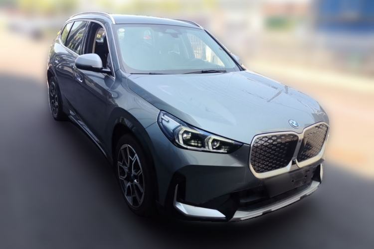 Used BMW iX1 2023 xDrive30L X Design Package Front Right 45 Deg