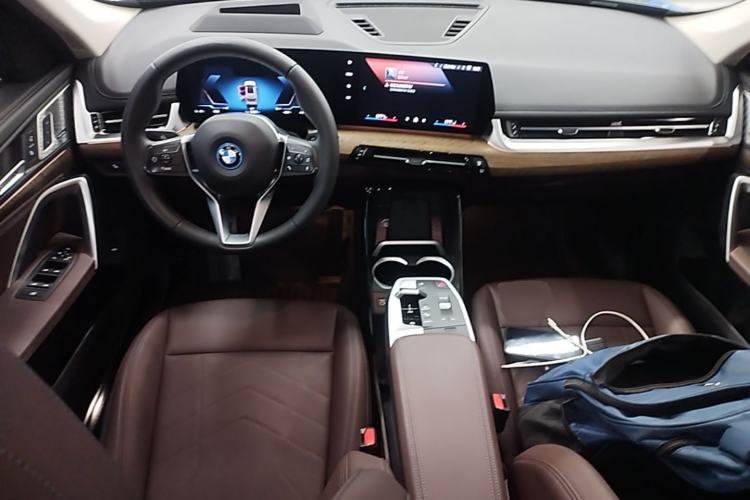 Used BMW iX1 2023 xDrive30L X Design Package Center Console