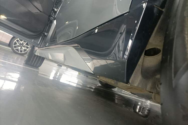 Used BMW iX1 2023 xDrive30L X Design Package Left Side Sill