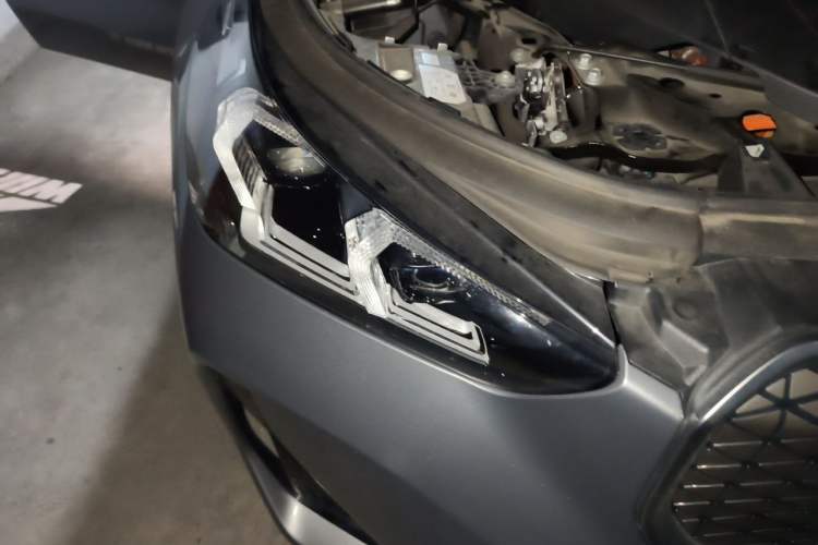 Used BMW iX1 2023 xDrive30L M Sport Package Right Front Headlight